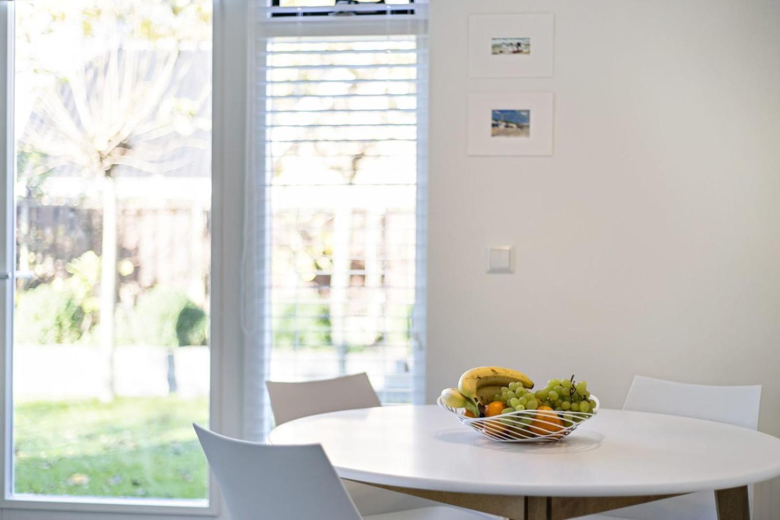 Holiday Home Beach Bubbles - Near The Beach With Big Garden - Not For Companies Ouddorp Exterior foto
