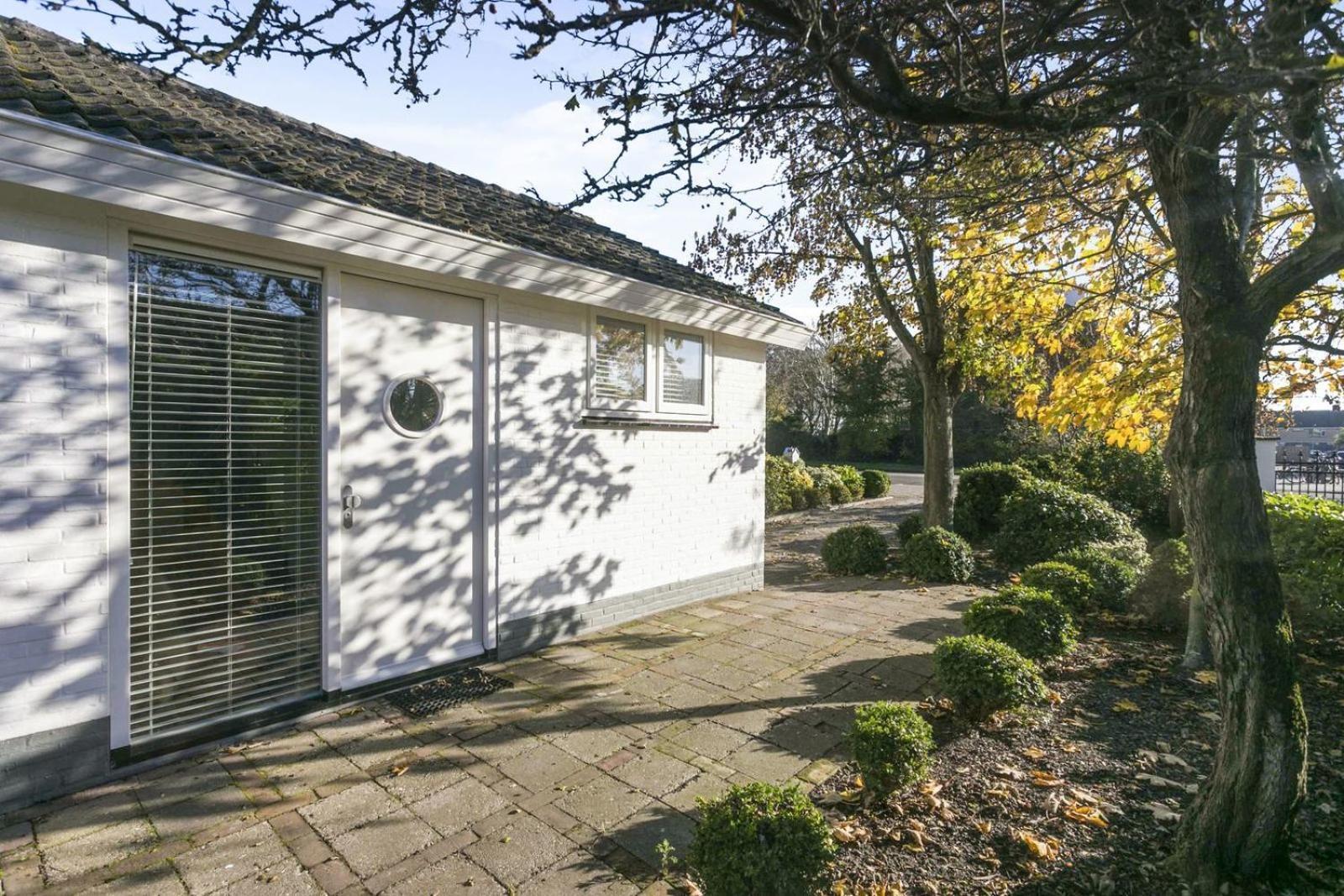 Holiday Home Beach Bubbles - Near The Beach With Big Garden - Not For Companies Ouddorp Exterior foto